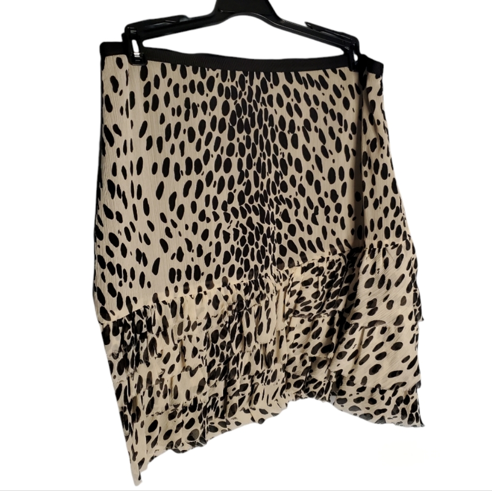 DKNYC animal print ruffled  waist 32"